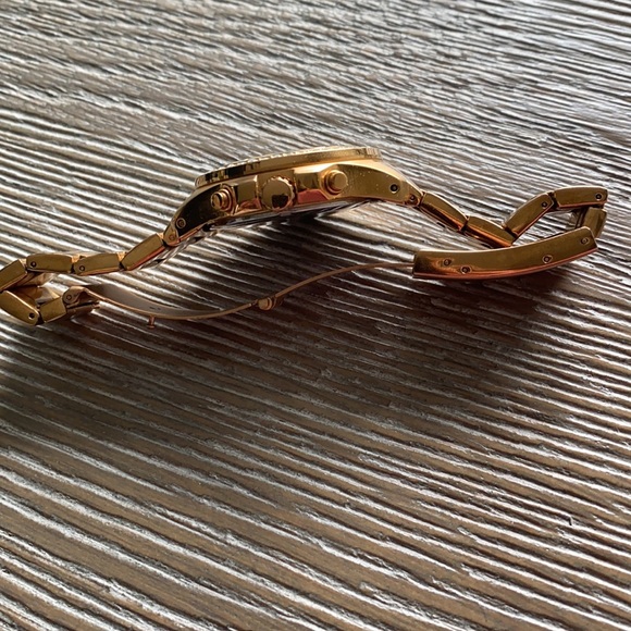 Rose Gold FOSSIL Watch - Picture 4 of 8